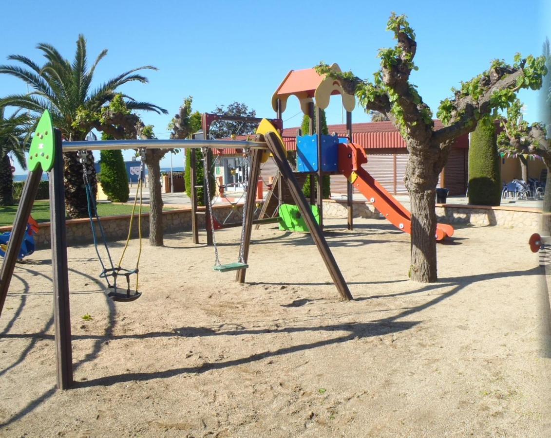 Albatross Mobile Homes On Camping El Pla De Mar Малграт де Мар Екстериор снимка