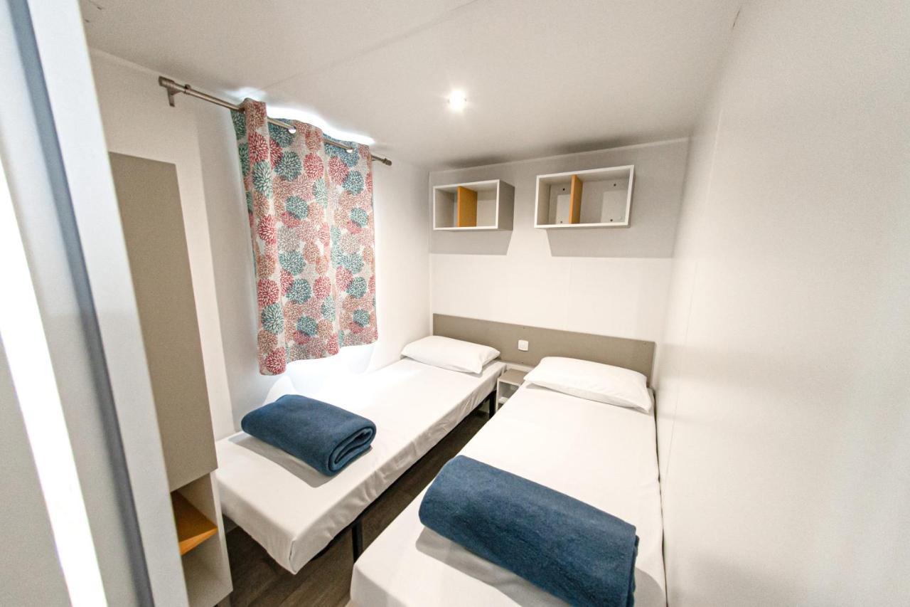 Albatross Mobile Homes On Camping El Pla De Mar Малграт де Мар Екстериор снимка